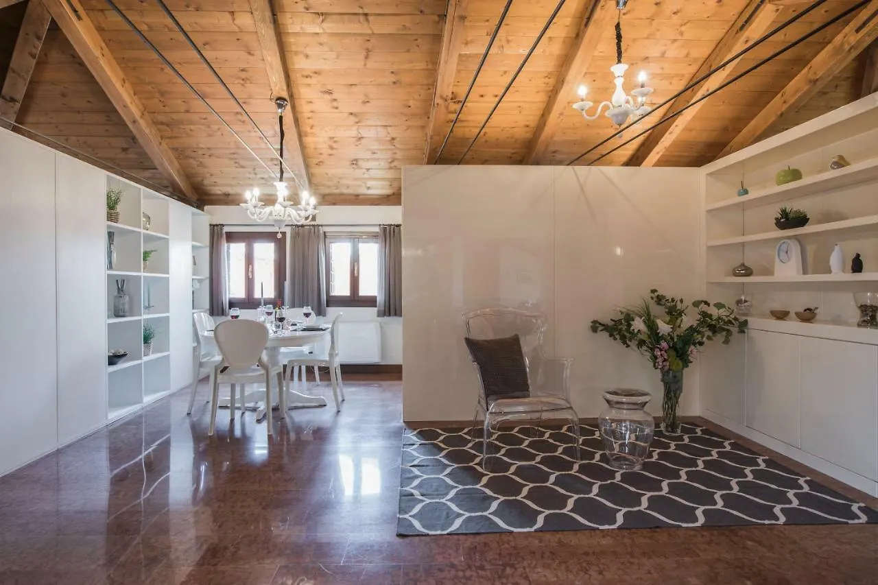 Ca' Del Monastero 9 Collection Spacious Apartment Up To 5 Guests Venice Italy